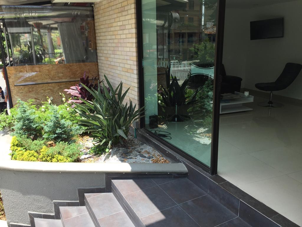 فندق Lobby Park ميديلين المظهر الخارجي الصورة