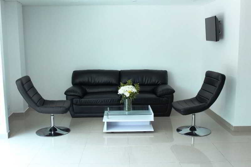 فندق Lobby Park ميديلين المظهر الخارجي الصورة