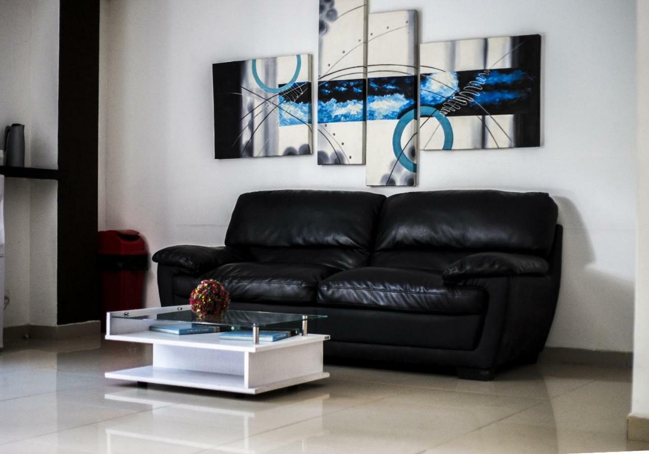 فندق Lobby Park ميديلين المظهر الخارجي الصورة